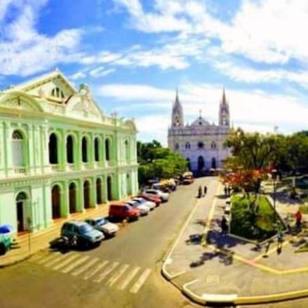 Casa Central De سانتا آنا المظهر الخارجي الصورة